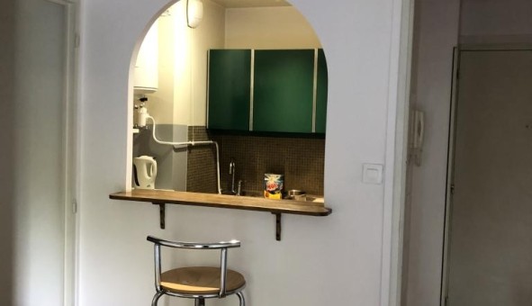 Logement tudiant Location T2 Vide Grenoble (38000)