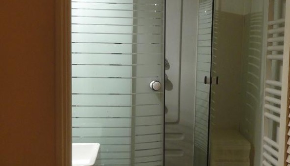 Logement tudiant T2 à Groux les Bains (04800)