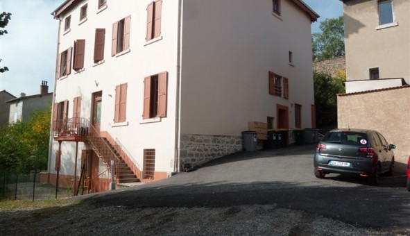 Logement tudiant Location T2 Vide Grigny (69520)