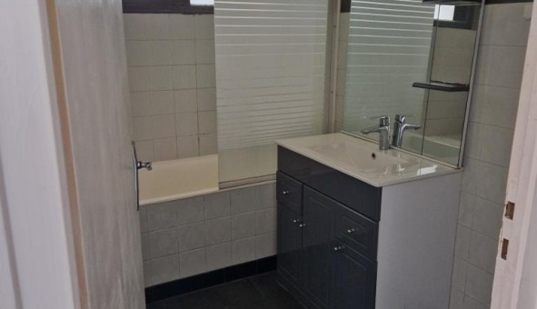 Logement tudiant T2 à Guilly (45600)