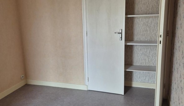 Logement tudiant T2 à Guilly (45600)