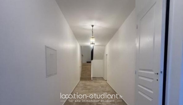 Logement tudiant T2 à Gutres (33230)