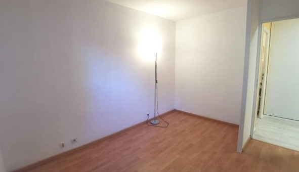 Logement tudiant T2 à Guyancourt (78280)