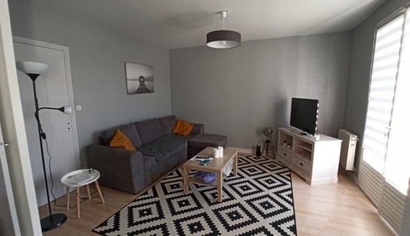 Logement étudiant Location T2 Vide Hautefond (71600)