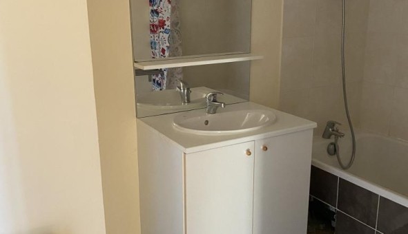 Logement �tudiant T2 &agrave; H�rouville Saint Clair (14200)