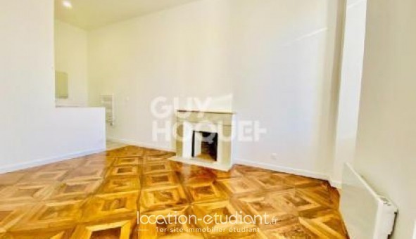 Logement tudiant T2 à Hyres (83400)
