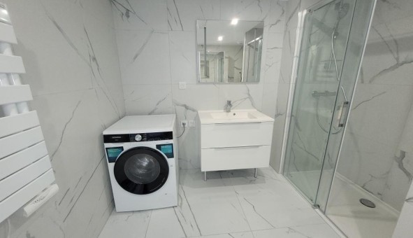 Logement tudiant T2 à Hyres (83400)