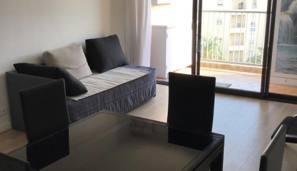 Logement tudiant T2 à Hyres (83400)