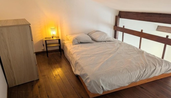 Logement tudiant T2 à Hyres (83400)