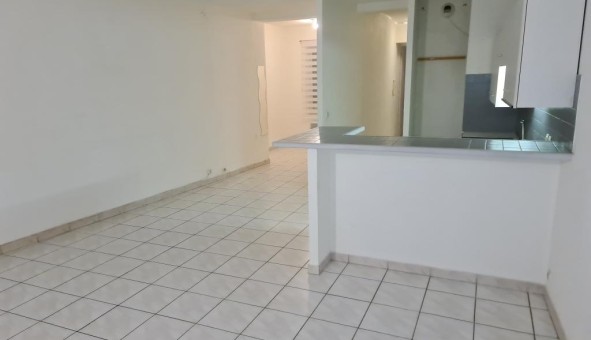 Logement tudiant T2 à Hyres (83400)