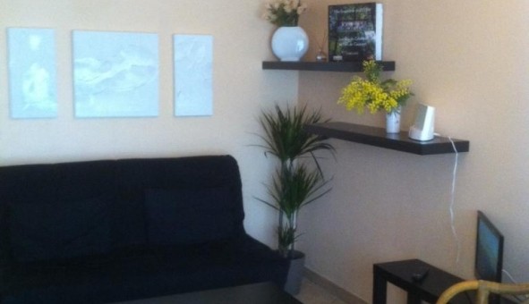 Logement tudiant T2 à Hyres (83400)