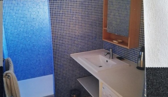 Logement tudiant T2 à Hyres (83400)