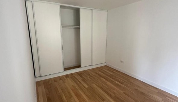 Logement �tudiant T2 &agrave; Issy les Moulineaux (92130)