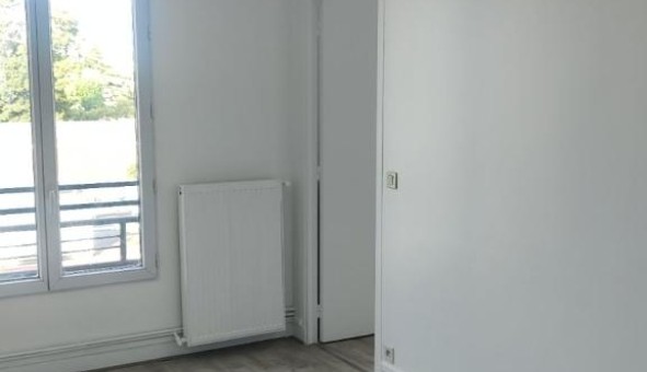 Logement tudiant Location T2 Vide Ivry sur Seine (94200)