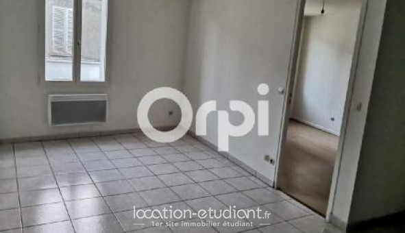 Logement tudiant Location T2 Vide Jouy le Chtel (77970)