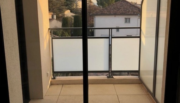 Logement �tudiant T2 &agrave; La Bastidonne (84120)