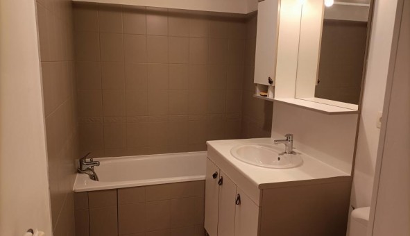 Logement tudiant T2 à La Charme (71100)
