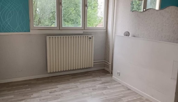 Logement �tudiant T2 &agrave; La Charm�e (71100)