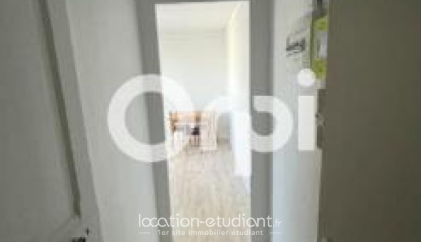 Logement étudiant T2 à La Courneuve (93120)