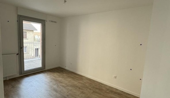 Logement tudiant Location T2 Vide La Courneuve (93120)