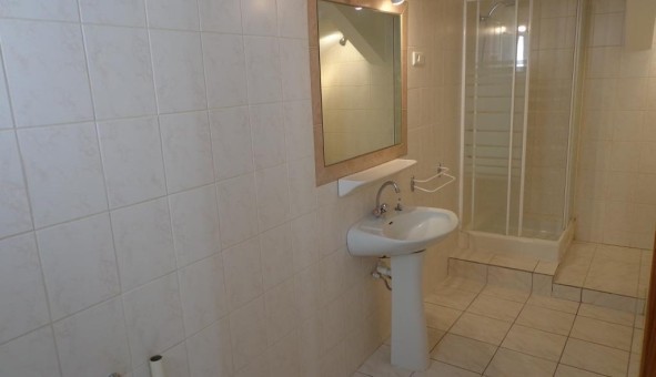 Logement tudiant T2 à Lanon Provence (13680)