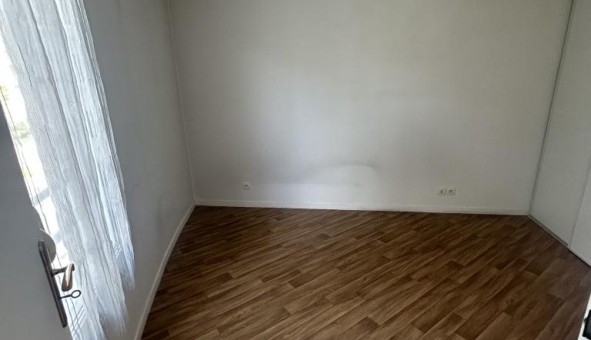 Logement tudiant T2 à Le Blanc Mesnil (93150)