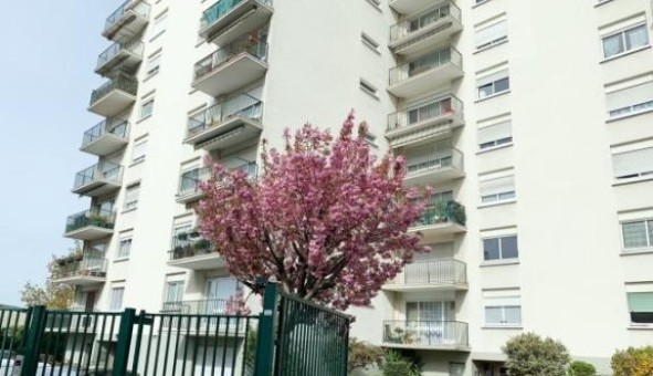 Logement tudiant T2 à Le Bourget (93350)
