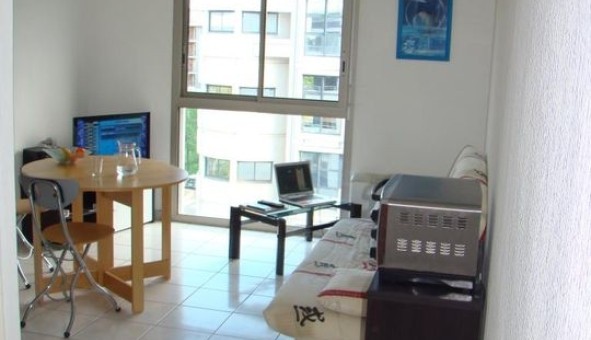 Logement �tudiant T2 &agrave; Le Monast�re (12000)