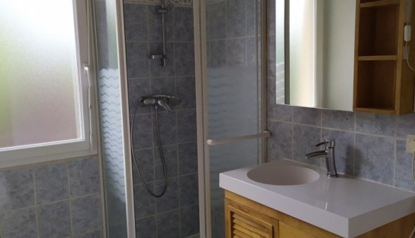 Logement �tudiant T2 &agrave; Le Reposoir (74950)