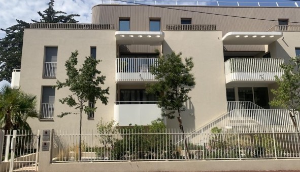 Logement tudiant Location T2 Vide Les Adrets de l'Estrel (83600)