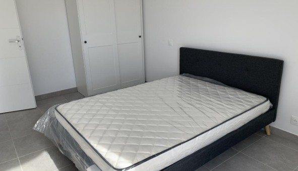 Logement tudiant T2 à Les Adrets de l'Estrel (83600)