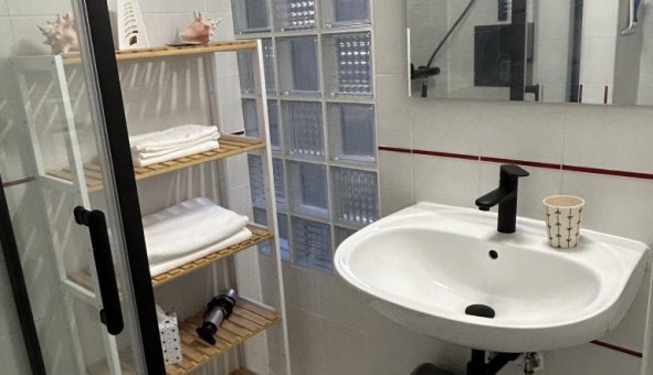 Logement tudiant T2 à Les Adrets de l'Estrel (83600)