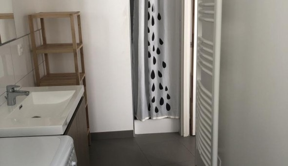 Logement tudiant T2 à Les Artigues de Lussac (33570)