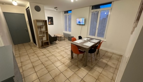 Logement tudiant Location T2 Vide Les Ayvelles (08000)