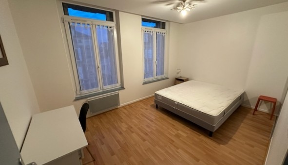 Logement tudiant T2 à Les Ayvelles (08000)