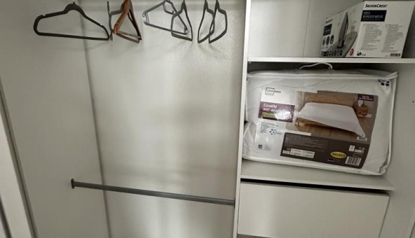 Logement tudiant T2 à Les Ayvelles (08000)