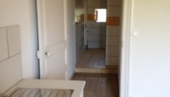 Logement tudiant T2 à Les Ayvelles (08000)