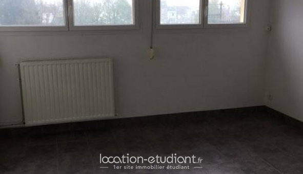 Logement tudiant T2 à Les Ayvelles (08000)