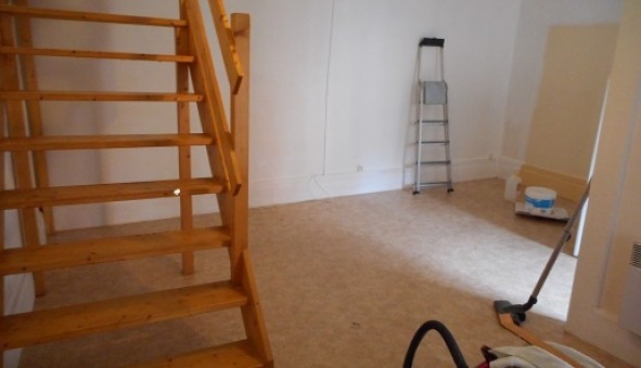 Logement �tudiant T2 &agrave; Les Ayvelles (08000)