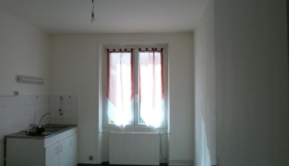 Logement �tudiant T2 &agrave; Les Ayvelles (08000)