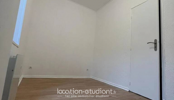 Logement �tudiant T2 &agrave; Les Ayvelles (08000)