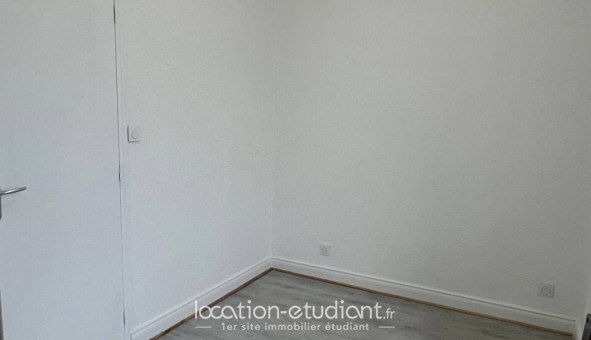 Logement �tudiant T2 &agrave; Les Ayvelles (08000)