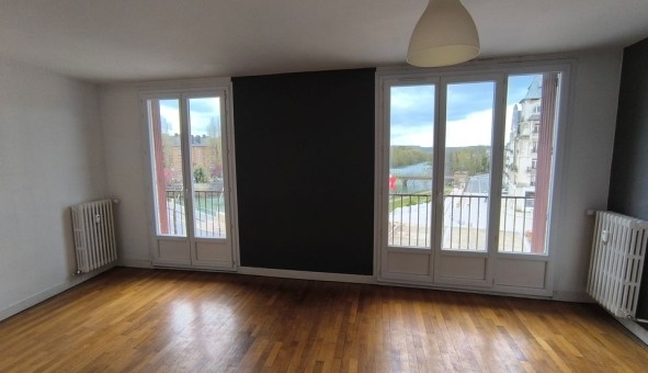 Logement �tudiant T2 &agrave; Les Ayvelles (08000)