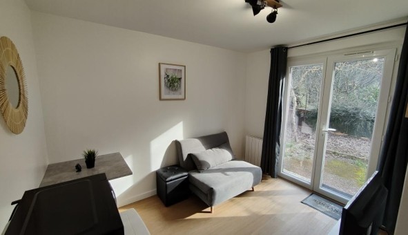 Logement tudiant Location T2 Vide Les Essarts le Roi (78690)