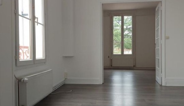 Logement �tudiant Location T2 Vide Les Essarts le Roi (78690)