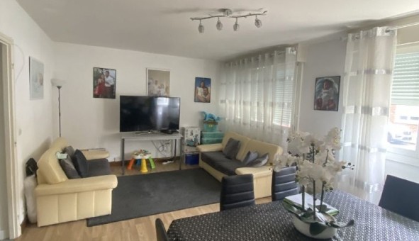 Logement tudiant Location T2 Vide Lille (59800)