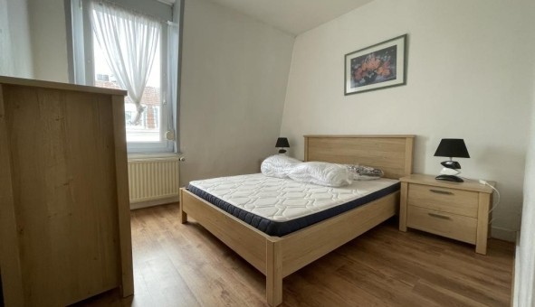 Logement tudiant Location T2 Vide Lille (59800)