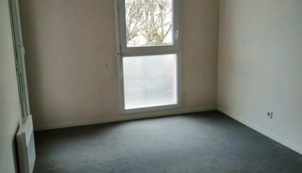 Logement �tudiant T2 &agrave; Luc� (28110)