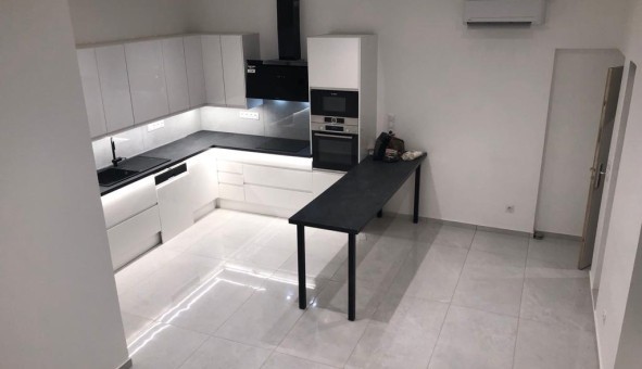 Logement étudiant Location T2 Vide Lyon 3ème arrondissement (69003)
