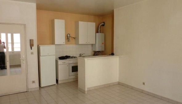 Logement tudiant Location T2 Vide Lyon 6me arrondissement (69006)